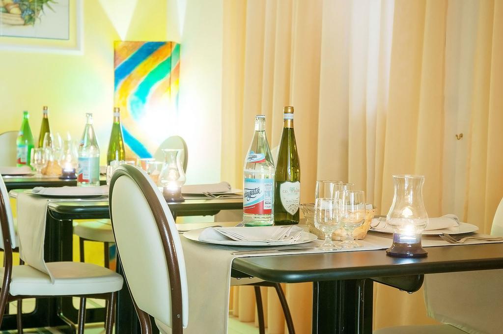 Hotel Annabelle Иския Екстериор снимка