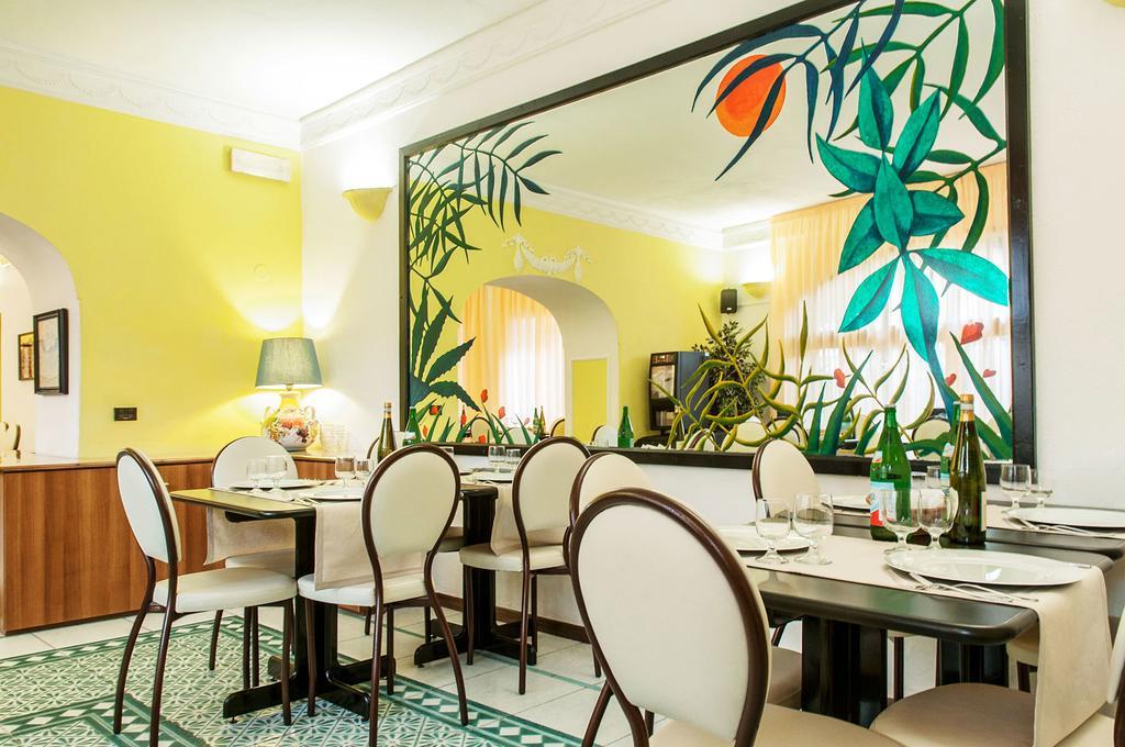 Hotel Annabelle Иския Екстериор снимка