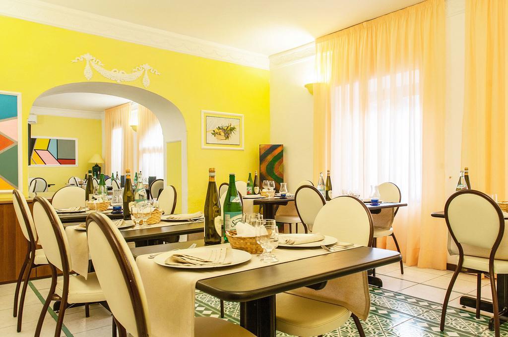 Hotel Annabelle Иския Екстериор снимка