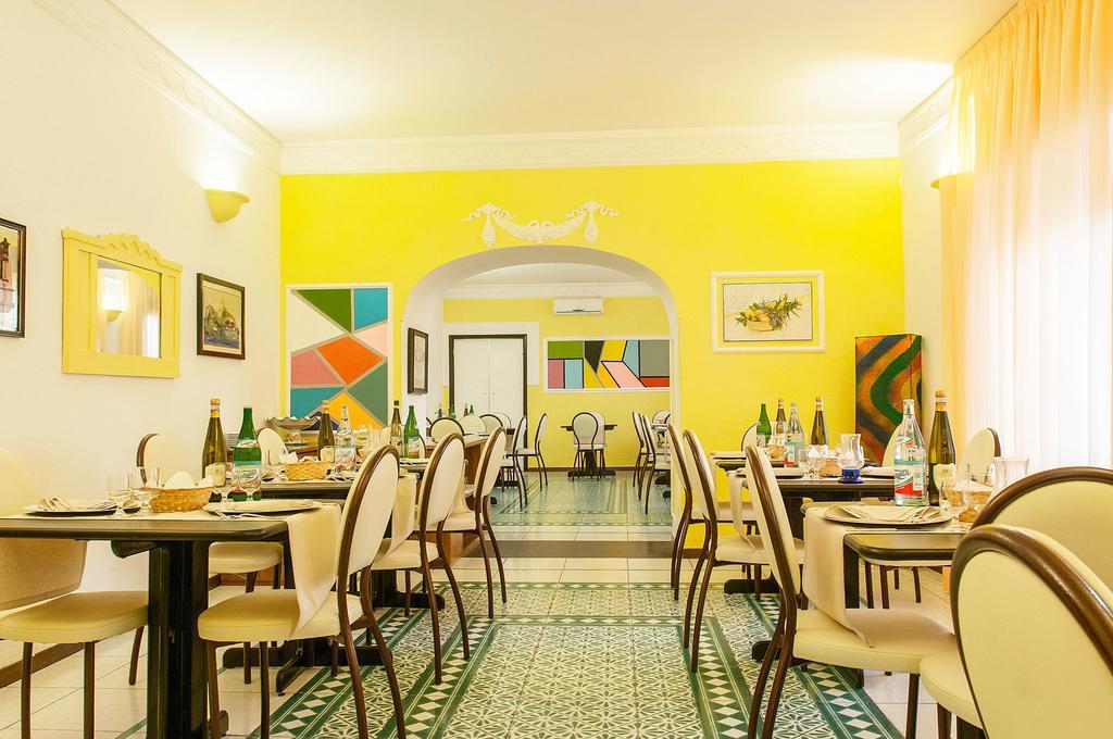 Hotel Annabelle Иския Екстериор снимка