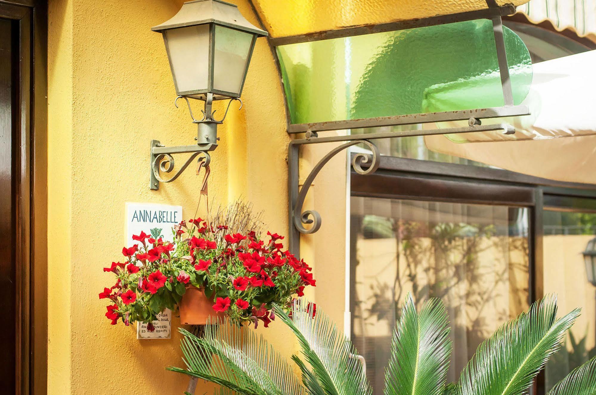 Hotel Annabelle Иския Екстериор снимка