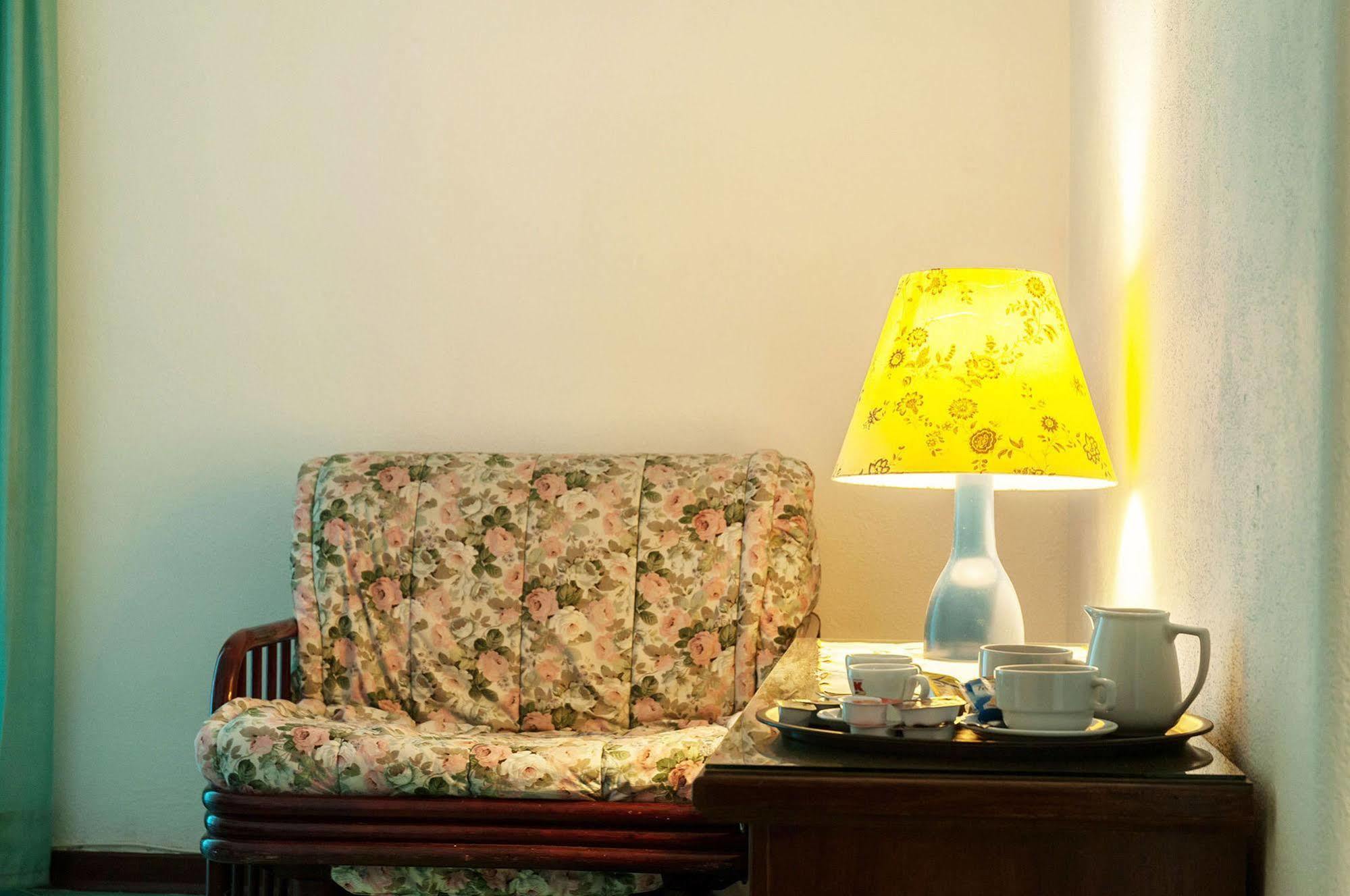 Hotel Annabelle Иския Екстериор снимка
